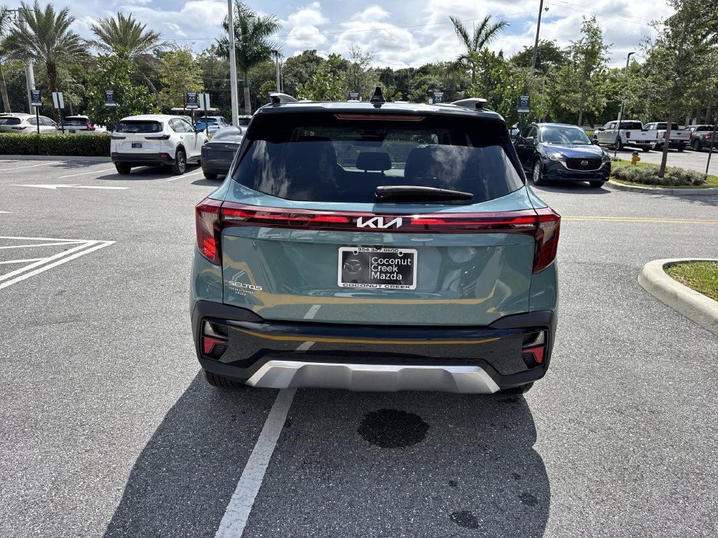 Used 2025 Kia Seltos S FWD image 2