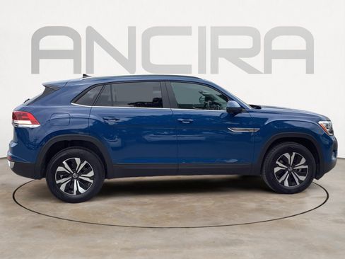 New 2026 Volkswagen Atlas Cross Sport SE FWD image 9