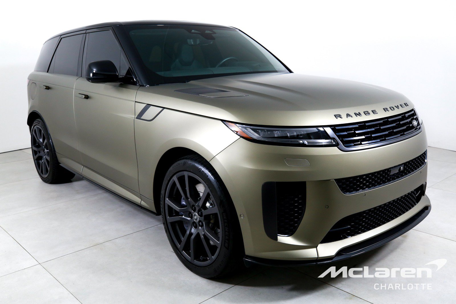 Used 2024 Land Rover Range Rover Sport SV Edition One Carbon Bronze AWD/4WD image 3