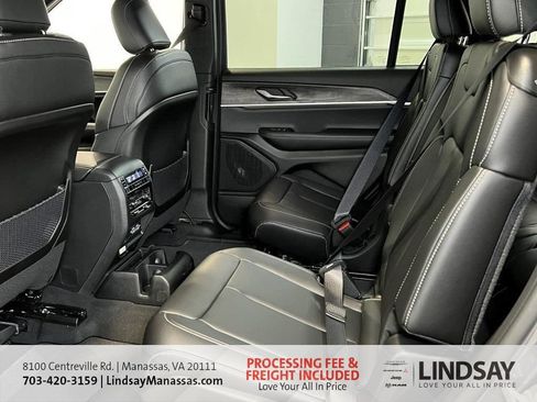 New 2025 Jeep Grand Cherokee L Limited w/ Trailer Tow Package AWD/4WD image 22