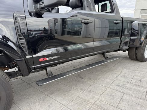 Used 2025 Ford F450 Platinum w/ Platinum Plus Package image 35