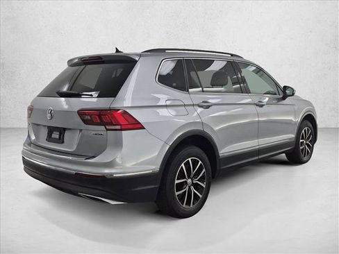 Used 2021 Volkswagen Tiguan SE AWD/4WD image 5