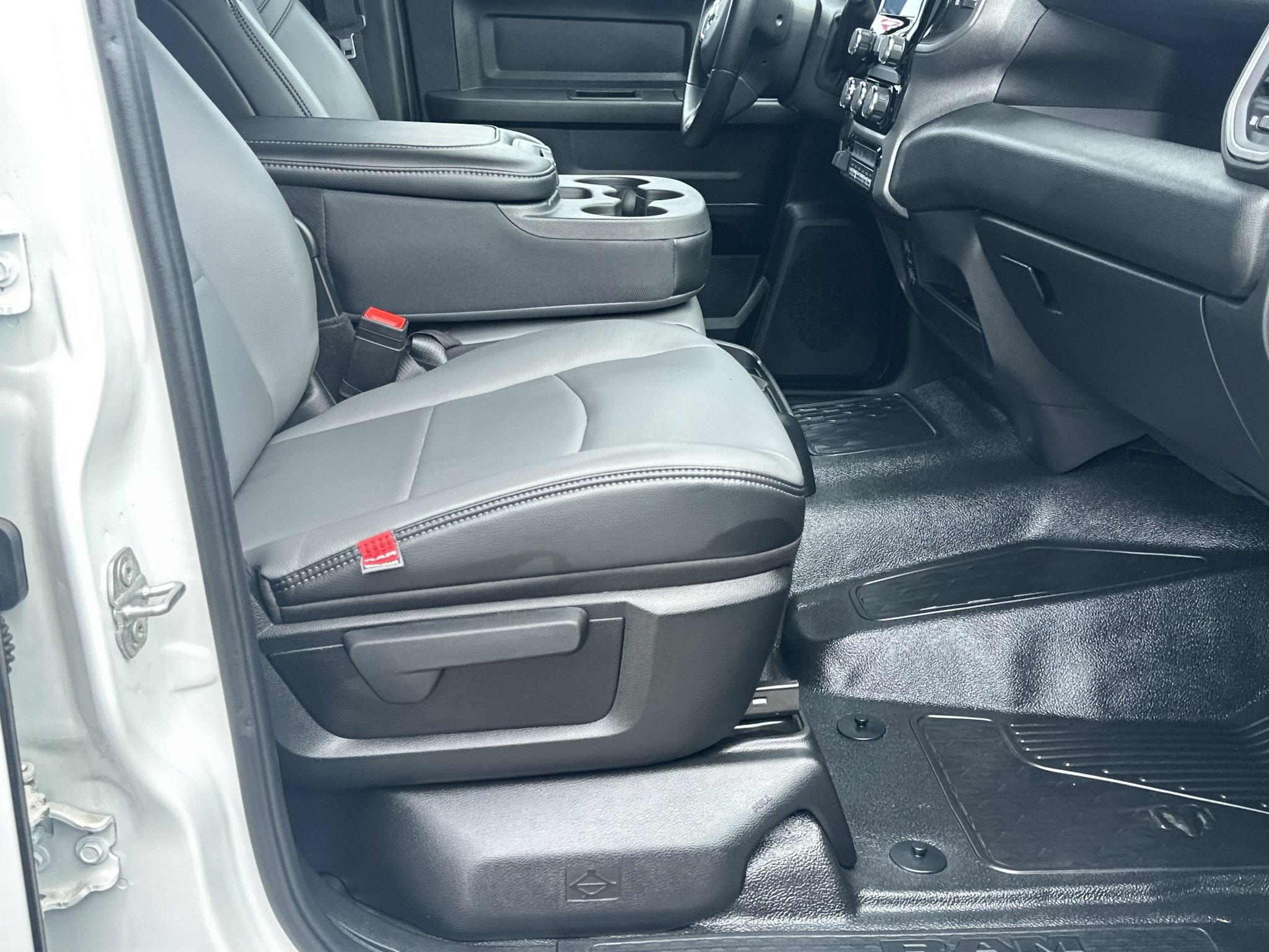 Used 2025 RAM 4500 Tradesman AWD/4WD image 13