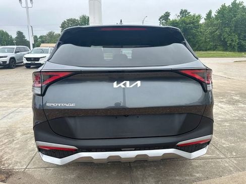 Used 2023 Kia Sportage EX FWD image 4