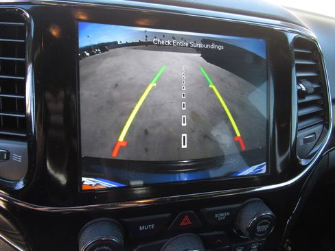 Used 2021 Jeep Grand Cherokee Limited X image 21