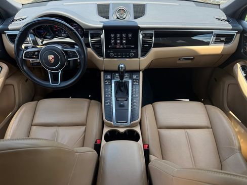 Certified 2017 Porsche Macan AWD/4WD image 13