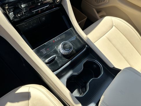 Used 2025 Jeep Grand Cherokee Limited image 34