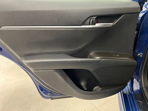 Used 2024 Toyota Camry SE image 14