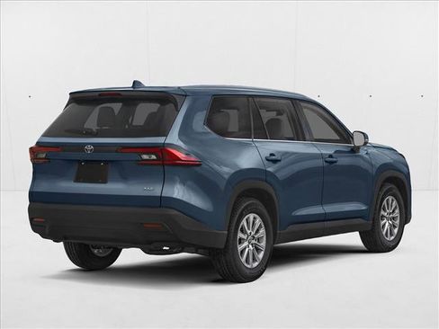 New 2026 Toyota Grand Highlander XLE AWD/4WD image 2