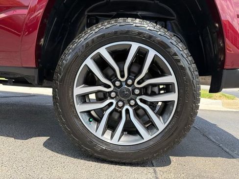 Used 2025 RAM 1500 Limited w/ Off Road Group AWD/4WD image 41