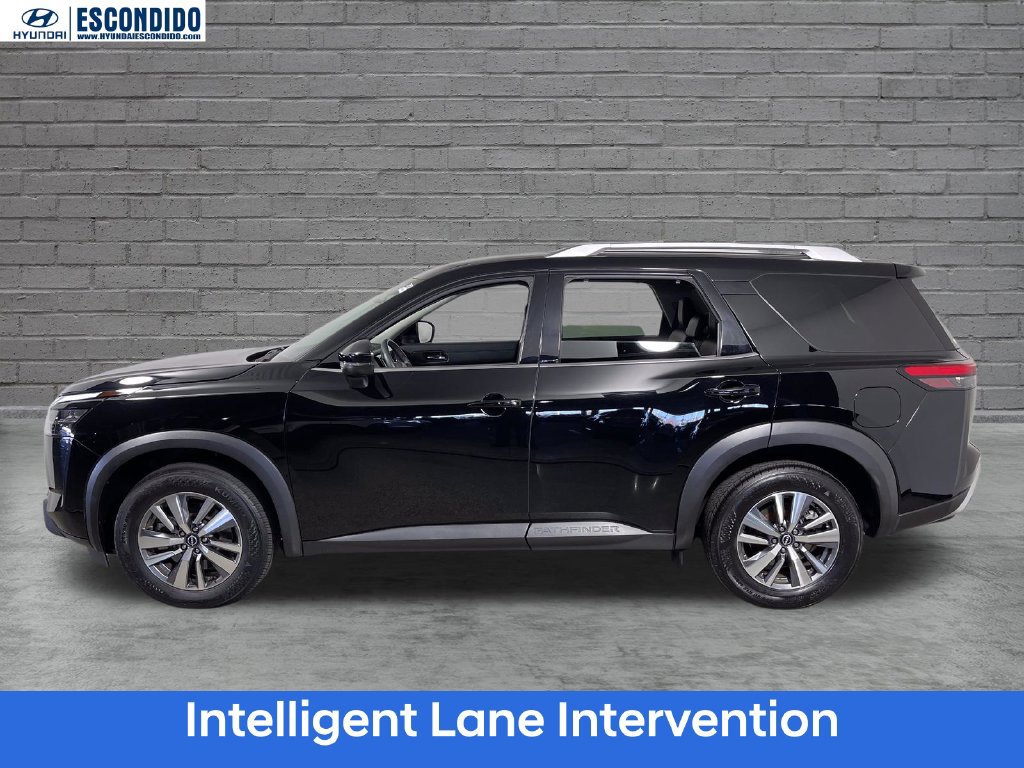 Used 2025 Nissan Pathfinder SL w/ Cargo Package FWD image 6