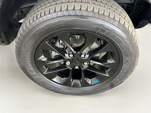 Used 2023 Jeep Wrangler Sahara w/ Cold Weather Group image 11