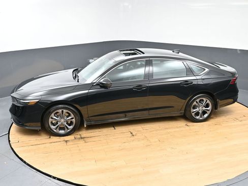 Used 2025 Honda Accord EX-L image 47