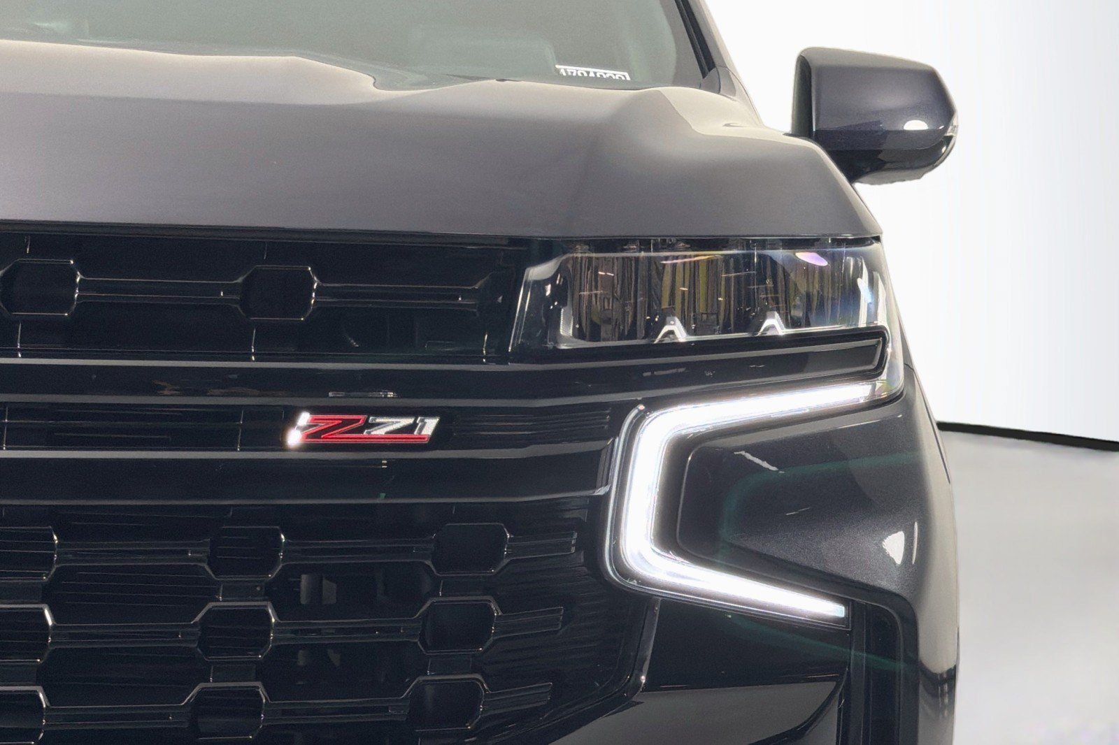 Used 2023 Chevrolet Tahoe Z71 w/ Z71 Off-Road Package AWD/4WD image 15