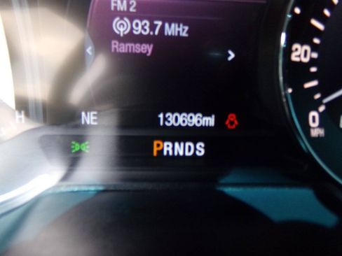 Used 2017 Lincoln MKZ Premiere FWD image 33