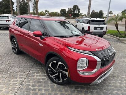 Used 2023 Mitsubishi Outlander SE