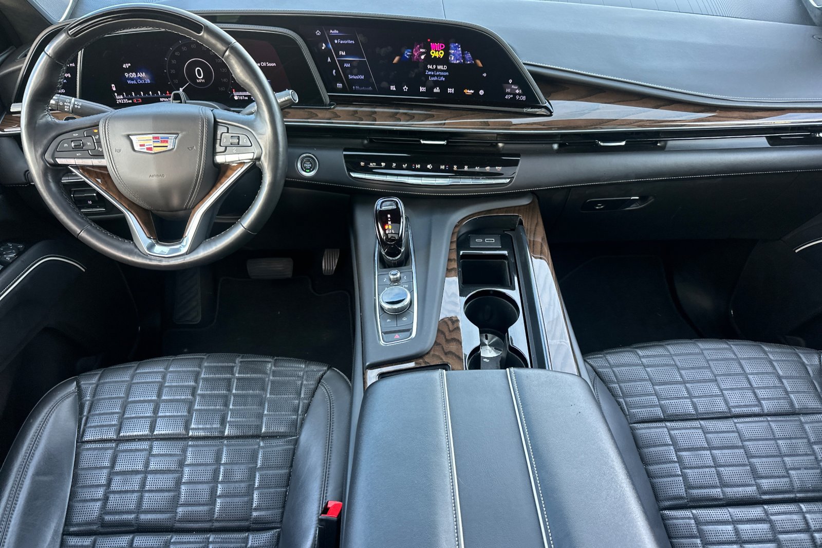 Used 2023 Cadillac Escalade Sport Platinum w/ LPO, ONYX Package AWD/4WD image 15