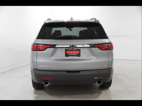 Used 2023 Chevrolet Traverse LT image 22