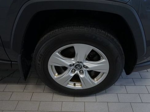 Used 2020 Toyota RAV4 XLE w/ Convenience Package AWD/4WD image 15