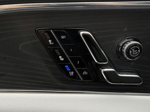 Used 2024 Cadillac Lyriq Sport RWD image 26