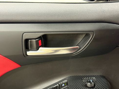 Used 2022 Toyota Highlander XSE image 13