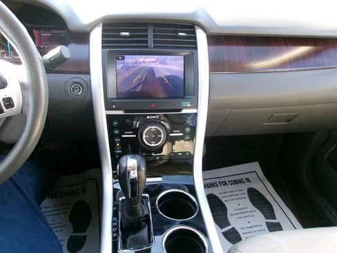 Used 2015 Ford Mustang Convertible image 14