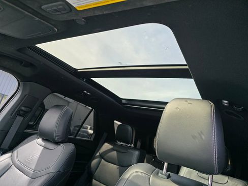 Used 2023 Ford Explorer ST w/ Equipment Group 401A image 8