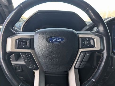 Used 2022 Ford F350 Platinum image 21