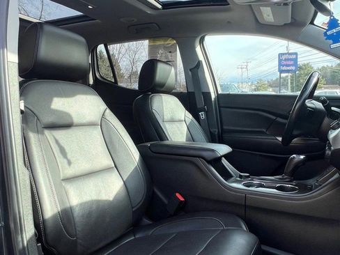 Used 2019 GMC Acadia SLT w/ Black Edition image 15