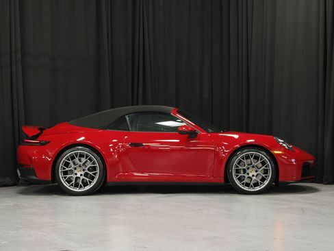 Certified 2025 Porsche 911 Carrera RWD image 6