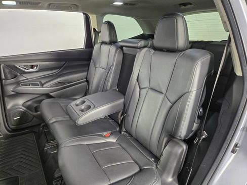 Used 2024 Subaru Ascent Limited w/ Technology Package AWD/4WD image 17