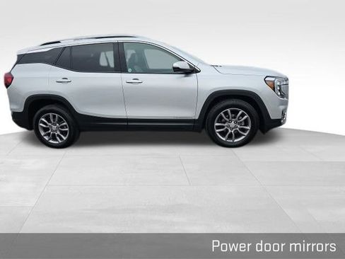 Used 2022 GMC Terrain SLT image 26