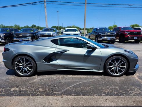 Used 2024 Chevrolet Corvette Stingray Coupe w/ 1LT RWD image 6