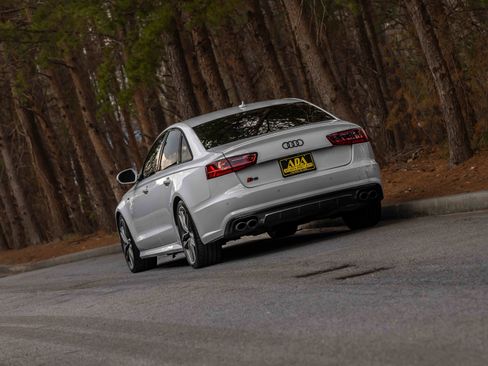 Used 2017 Audi S6 Prestige w/ S6 Sport Package image 47