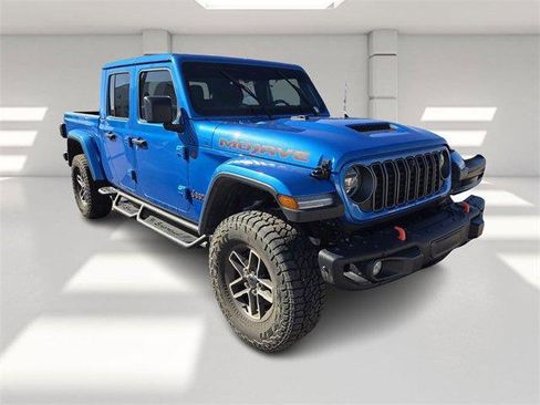 Used 2024 Jeep Gladiator Mojave image 3