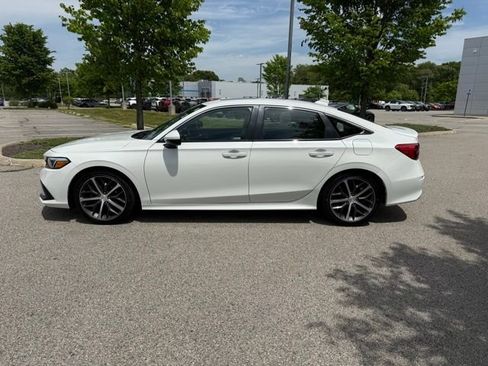 Used 2024 Honda Civic Touring image 7
