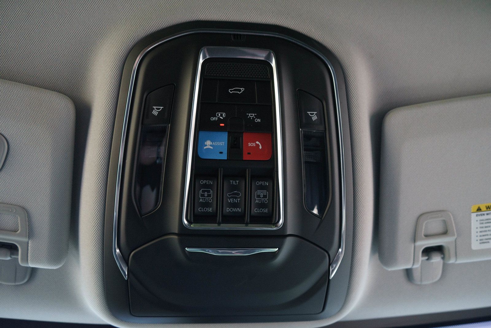 Used 2023 Jeep Grand Cherokee L Limited w/ Luxury Tech Group II AWD/4WD image 28