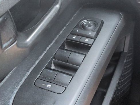 Certified 2024 Toyota Tacoma SR5 AWD/4WD image 22