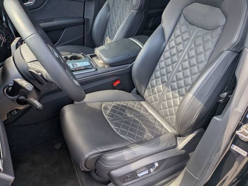Used 2025 Audi SQ8 Premium Plus AWD/4WD image 12