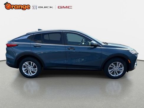 New 2026 Buick Envista Preferred image 2