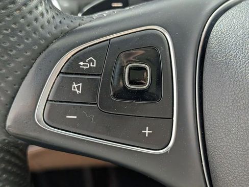 Used 2018 Mercedes-Benz E 300 image 16
