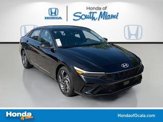 Used 2025 Hyundai Elantra Limited FWD video 1