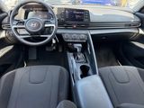 Certified 2024 Hyundai Elantra SE image 4
