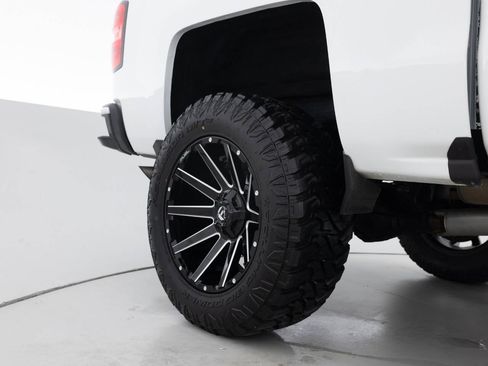 Used 2018 Chevrolet Silverado 1500 LT w/ All Star Edition image 19