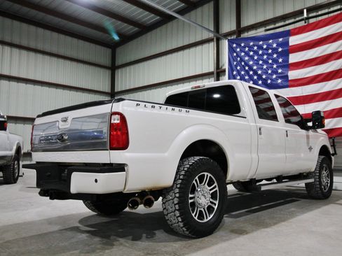 Used 2016 Ford F250 Platinum w/ FX4 Off-Road Package image 11