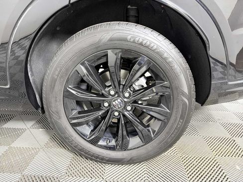 Used 2024 Buick Envista Sport Touring w/ Convenience I Package FWD image 18