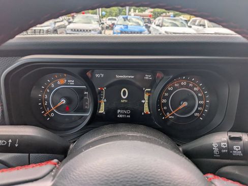 Used 2024 Jeep Wrangler Unlimited Rubicon AWD/4WD image 23