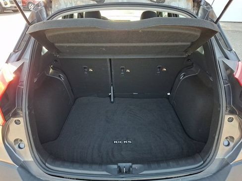 Used 2020 Nissan Kicks SV FWD image 23