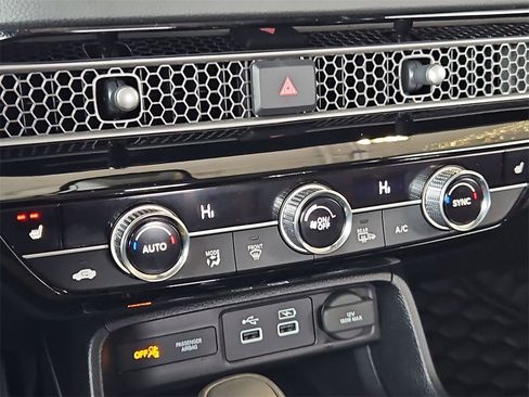 Used 2024 Honda Civic Touring image 33