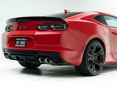 Used 2019 Chevrolet Camaro SS image 13